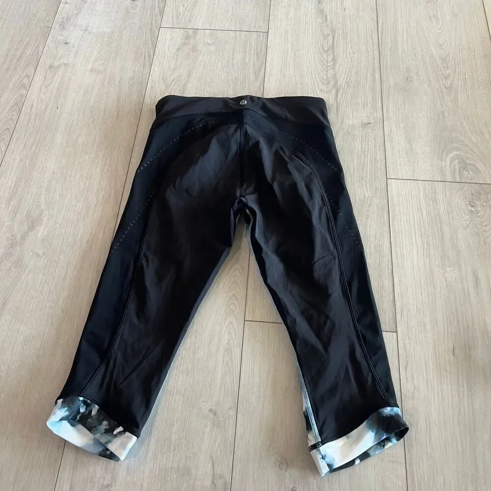 Lululemon Stop At Nothing Crop Black / Mini Blooming Pixie Aquamarine Multi size
